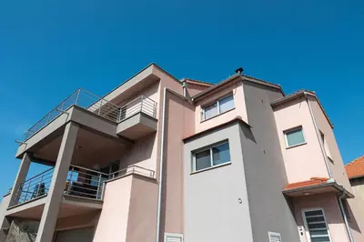 Zgrada u kojoj se nalazi privatni smještaj