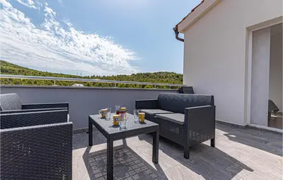 Balkon ili terasa u objektu 2 Bedroom Amazing Apartment In Bilice