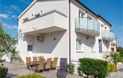 Balkon ili terasa u objektu Awesome Apartment In Bilice With Wifi