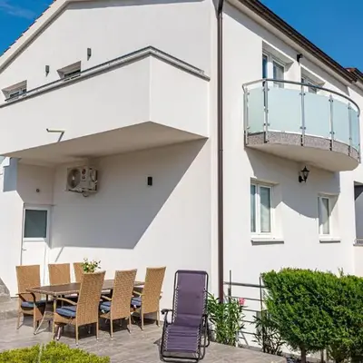 Awesome Apartment In Bilice With Wifi