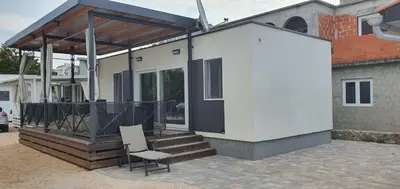 Zgrada u kojoj se nalazi kamp