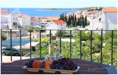 Hrana u apartmanu ili u blizini