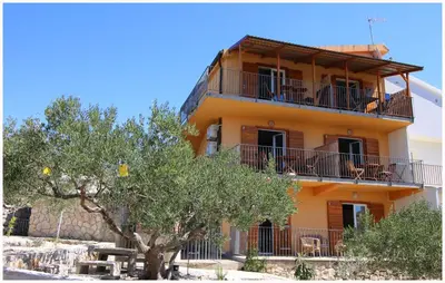 Zgrada u kojoj se nalazi apartman