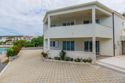 Zgrada u kojoj se nalazi apartman