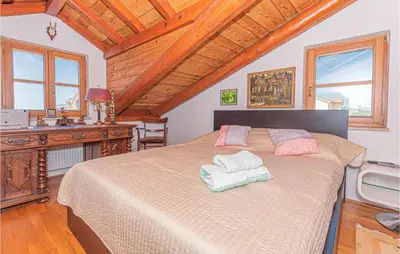 Krevet ili kreveti u jedinici u objektu Beautiful Home In Vodice With Sauna