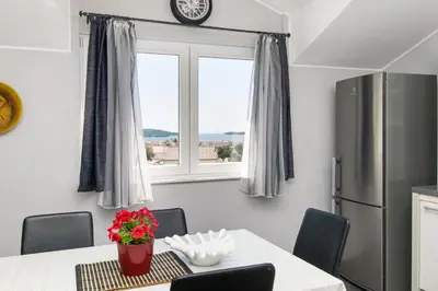 Kuhinja ili čajna kuhinja u objektu Apartments Cace