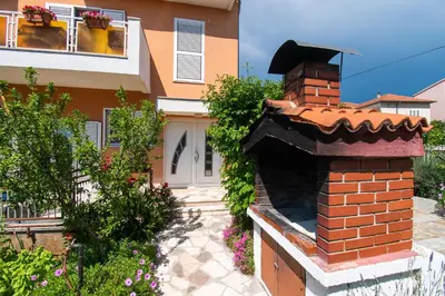 Zgrada u kojoj se nalazi apartman