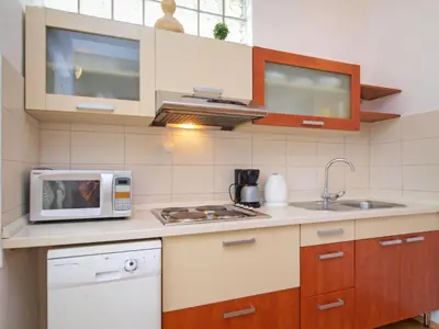 Kuhinja ili čajna kuhinja u objektu Apartment Butko by Interhome