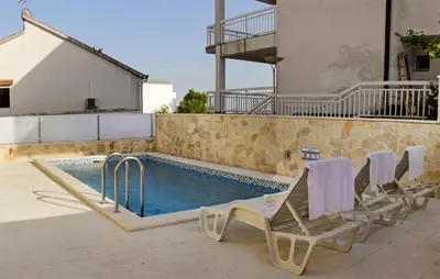 Bazen u objektu Nice Apartment In Zecevo Rogoznicko ili u blizini
