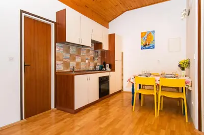 Kuhinja ili čajna kuhinja u objektu Apartments Family corner