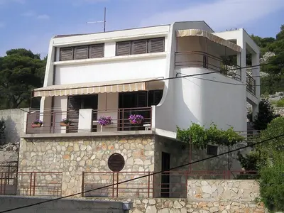 Zgrada u kojoj se nalazi privatni smještaj