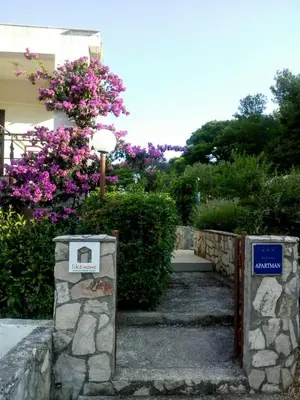 Vrt u objektu Apartments Žirje