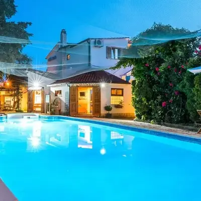 Luxury Villa in Rogoznica with Pool