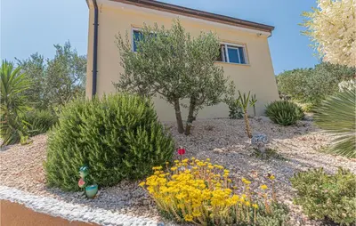 Vrt u objektu Pet Friendly Home In Zatoglav