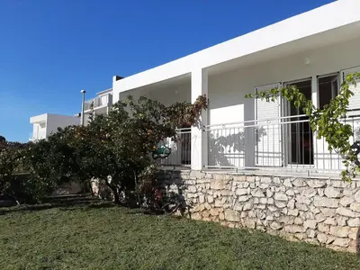 Zgrada u kojoj se nalazi apartman