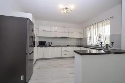 Kuhinja ili čajna kuhinja u objektu Villa Julija