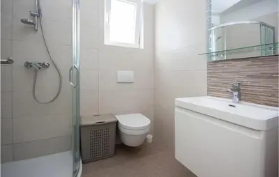 Kupaonica u objektu Nice Apartment In Rogoznica