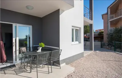 Balkon ili terasa u objektu Stunning Apartment In Rogoznica