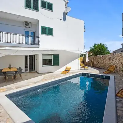 Amazing Apartment In Murter With Wifi