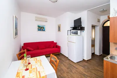 Kuhinja ili čajna kuhinja u objektu Apartments Danica