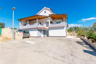 Zgrada u kojoj se nalazi apartman