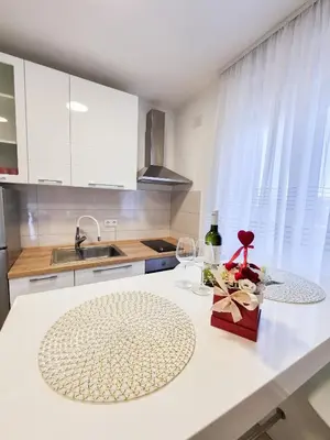 Kuhinja ili čajna kuhinja u objektu Apartment Ane 2