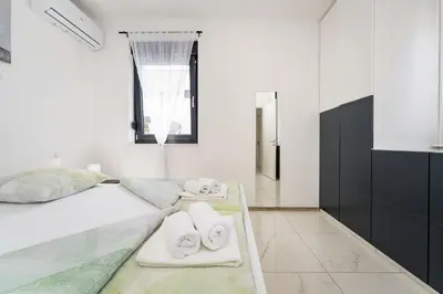 Krevet ili kreveti u jedinici u objektu Villa Essenza Mare in Vodice with private pool & pet friendly - only 650 meters from the beach