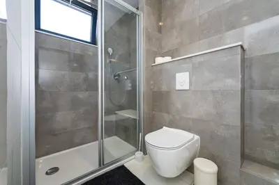 Kupaonica u objektu Villa Essenza Mare in Vodice with private pool & pet friendly - only 650 meters from the beach