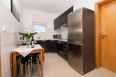 Kuhinja ili čajna kuhinja u objektu Apartments Kendes