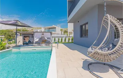 Bazen u objektu Beautiful Home In Zaboric ili u blizini