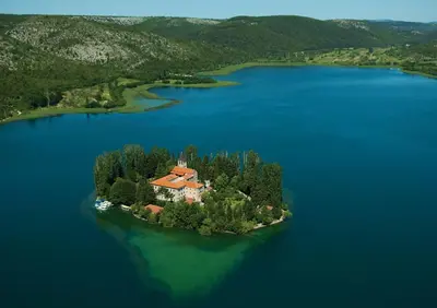 Priroda u blizini vila