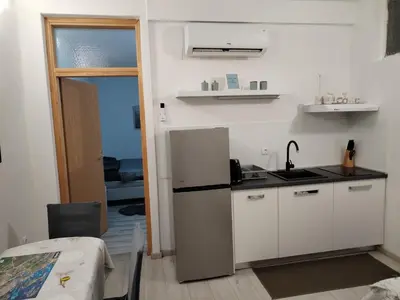 Kuhinja ili čajna kuhinja u objektu Ema