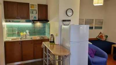Kuhinja ili čajna kuhinja u objektu Mala kuća kraj mora