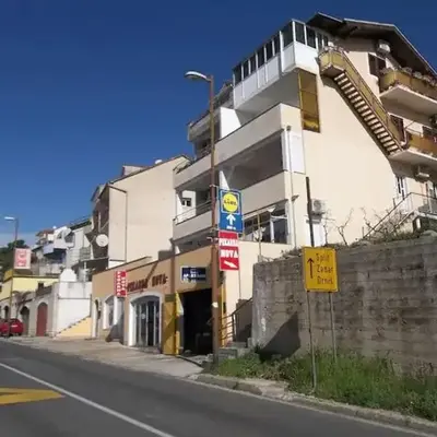 Apartments with parking spaces Sibenik - 19253
