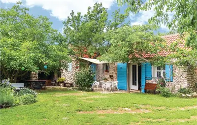 Vrt u objektu Stunning Home In Lozovac