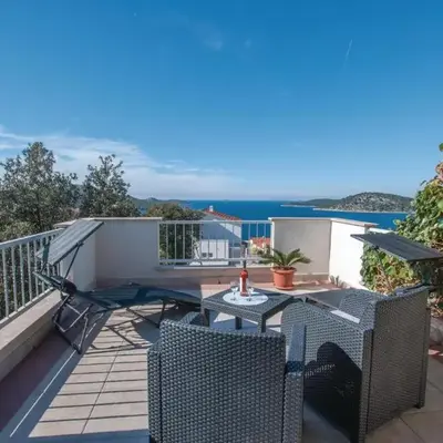 Apartment Uvala Mezaroca Bb Croatia