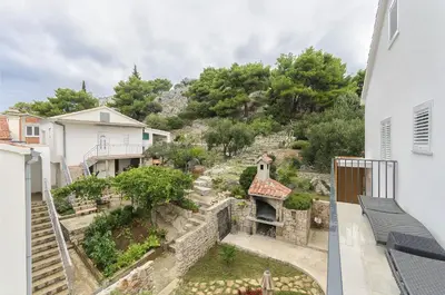 Zgrada u kojoj se nalazi apartman