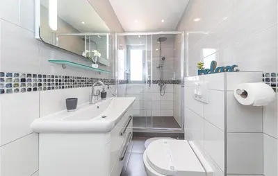 Kupaonica u objektu Amazing Home In Razanj