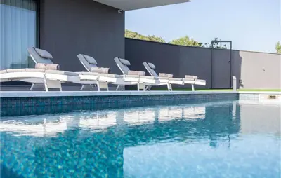 Bazen u objektu Beautiful Home In Jarebinjak ili u blizini