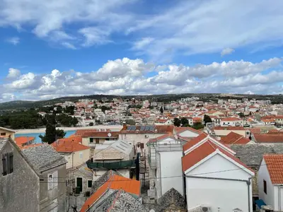 Pogled na grad 'Primošten' ili pogled na grad iz apartmana