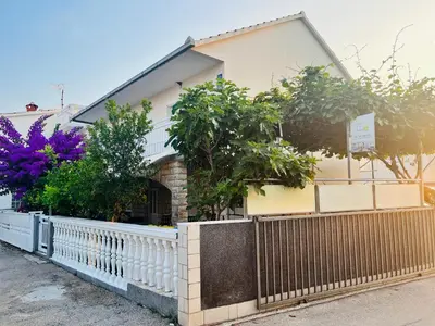 Vrt u objektu Apartments Kiwi, Rogoznica (Croatia)