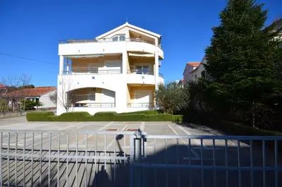 Zgrada u kojoj se nalazi apartman