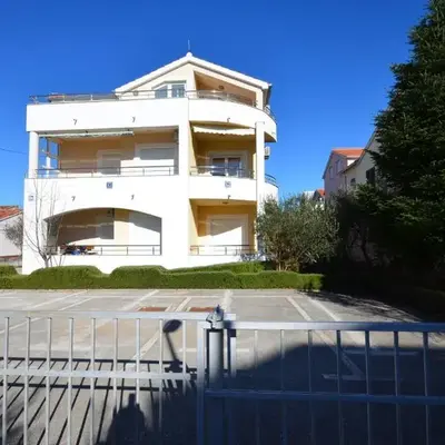 Apartment Zdravko