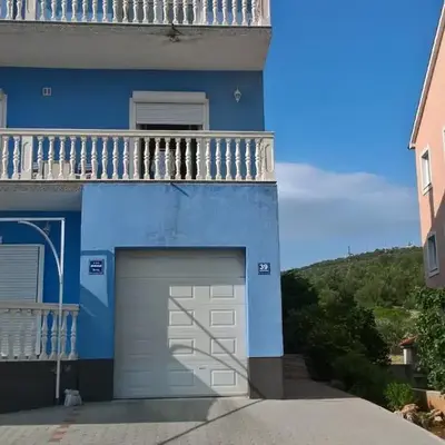 Apartments with parking spaces Sibenik - 19428