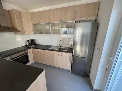 Kuhinja ili čajna kuhinja u objektu Villa Pina Tisno Apartment Luca 4-6 Pers