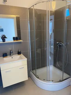 Kupaonica u objektu Villa Pina Tisno Apartment Zonsa 2 Pers