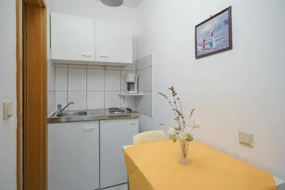 Kuhinja ili čajna kuhinja u objektu Apartments Milka