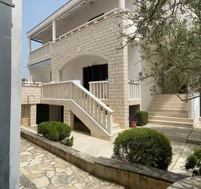Zgrada u kojoj se nalazi apartman