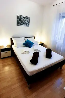 Krevet ili kreveti u jedinici u objektu Apartments with parking space Vodice - 19340