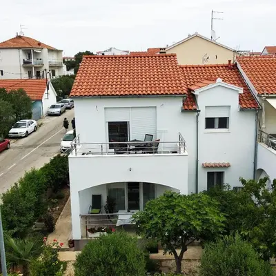 Zgrada u kojoj se nalazi apartman